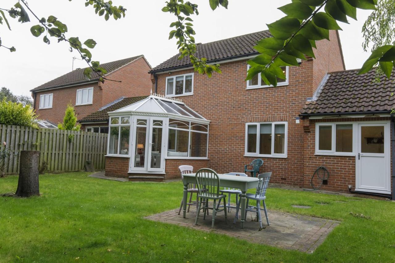 The Willows With Free Parking For 2 Cars York Eksteriør billede